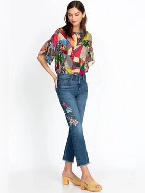 Johnny Was Ardell Cropped Baby Bell Jeans Size 29 NWT Embroidered BOHO